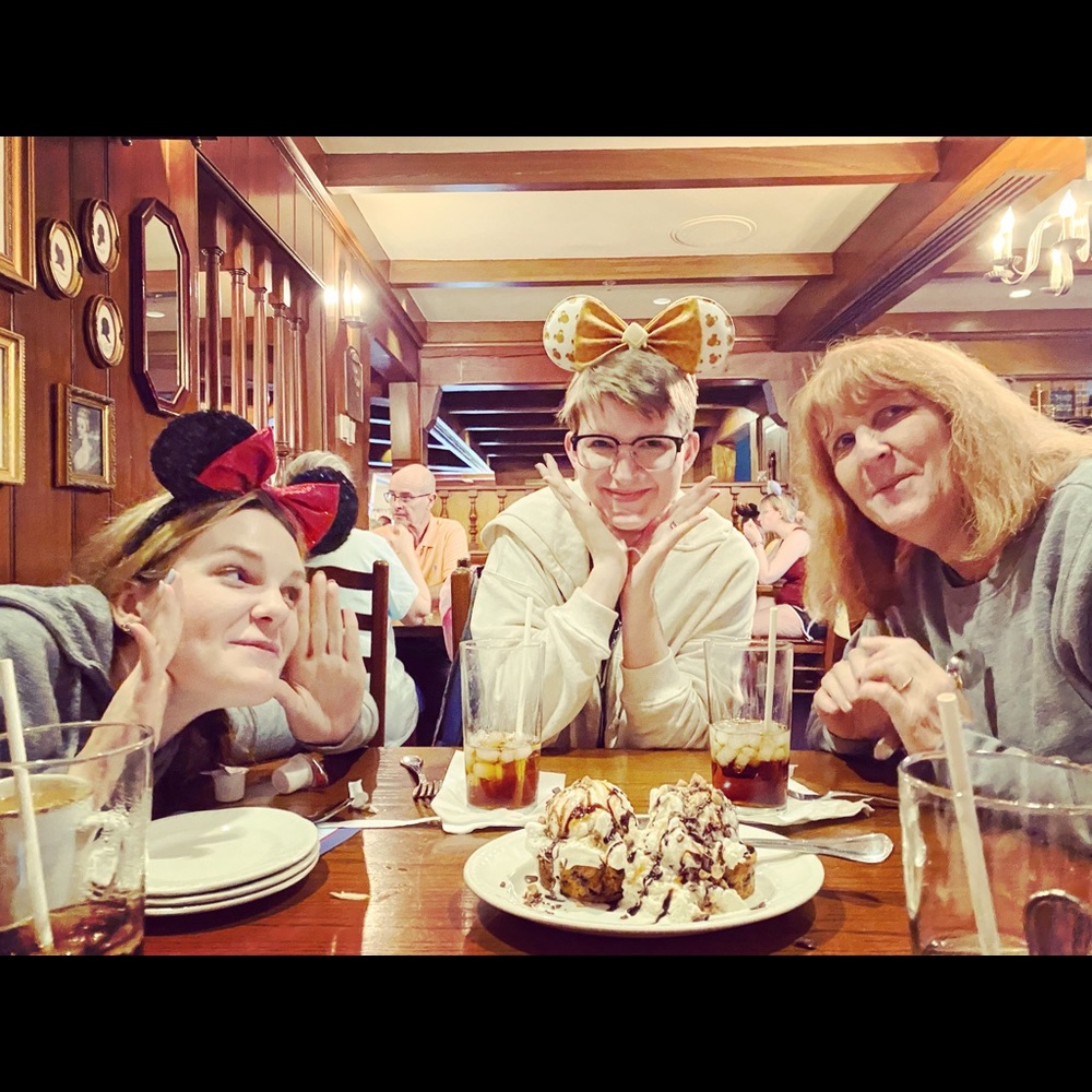 Meet your Posher, Rachel